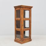 1752&nbsp;6047&nbsp;Vitrinskåp